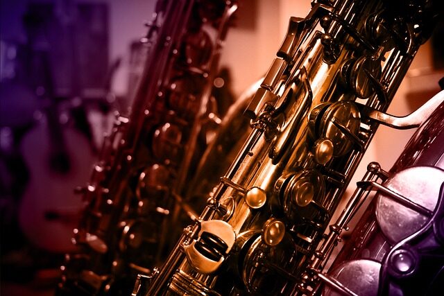 estos instrumentos musicales reciclados divertiran a toda la familia 3